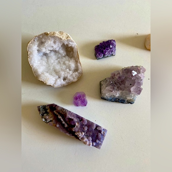 Assorted Crystal Rocks Bundle - Picture 5 of 6